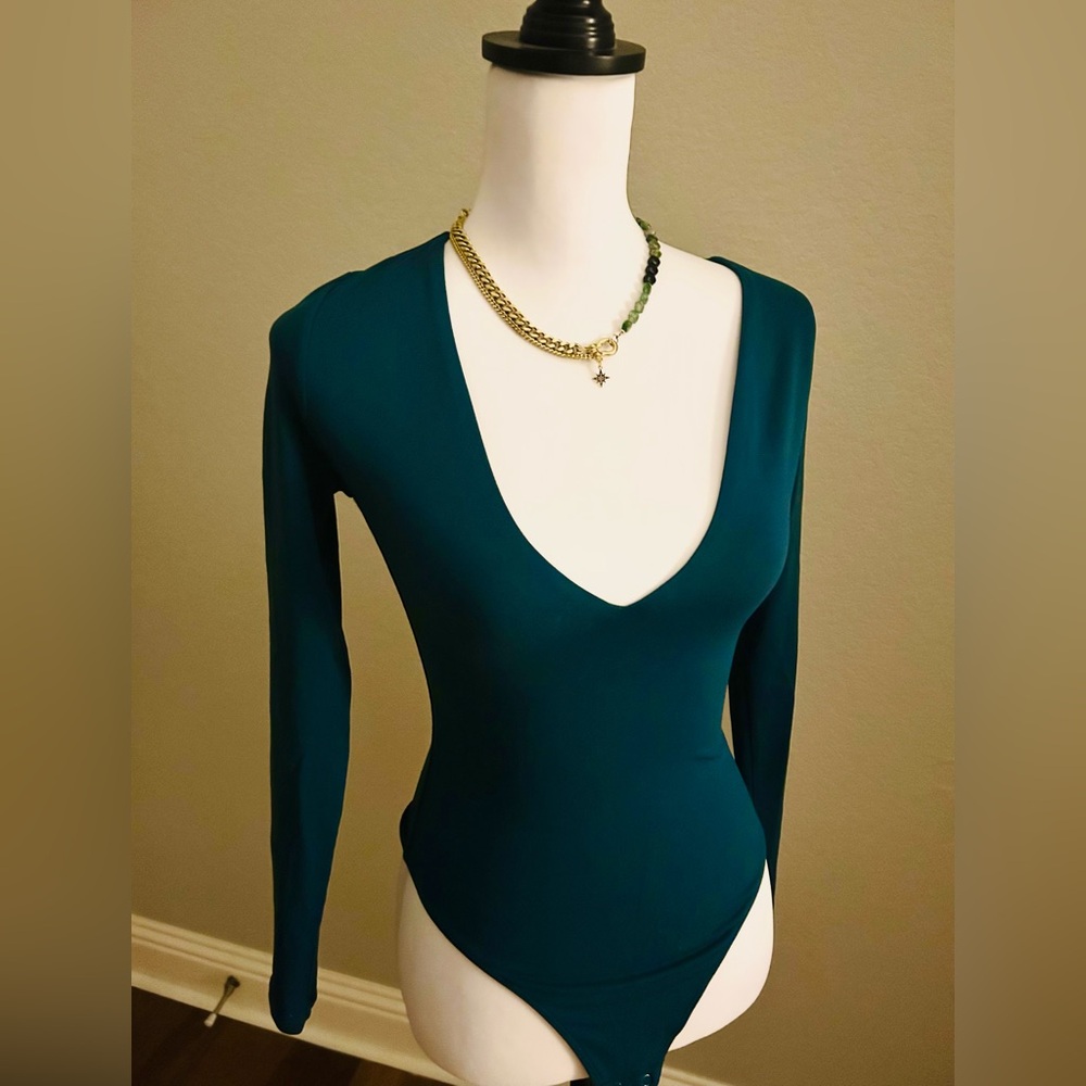 Aritzia Babaton Low V Neck Monarch Teal Contour Bodysuit S RARE